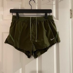 Nike aeroswift running short